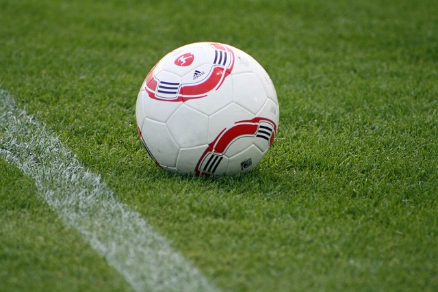 連續兩場戴帽！安切洛蒂相信本澤馬能蟬聯金球獎！.